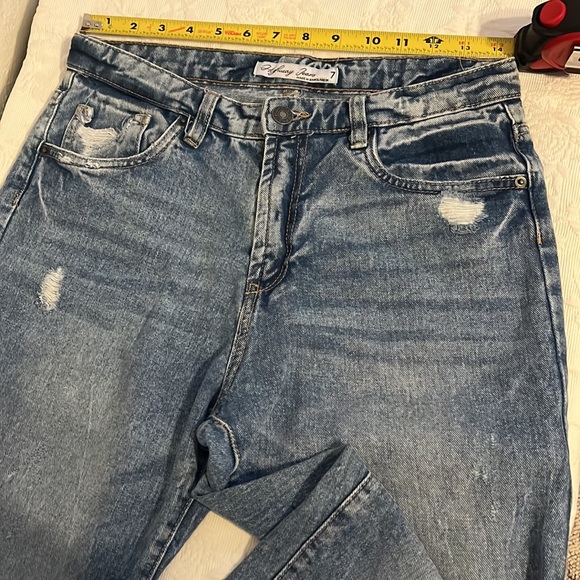 Highway jeans sz 7 capri, length distressed - Picture 4 of 7
